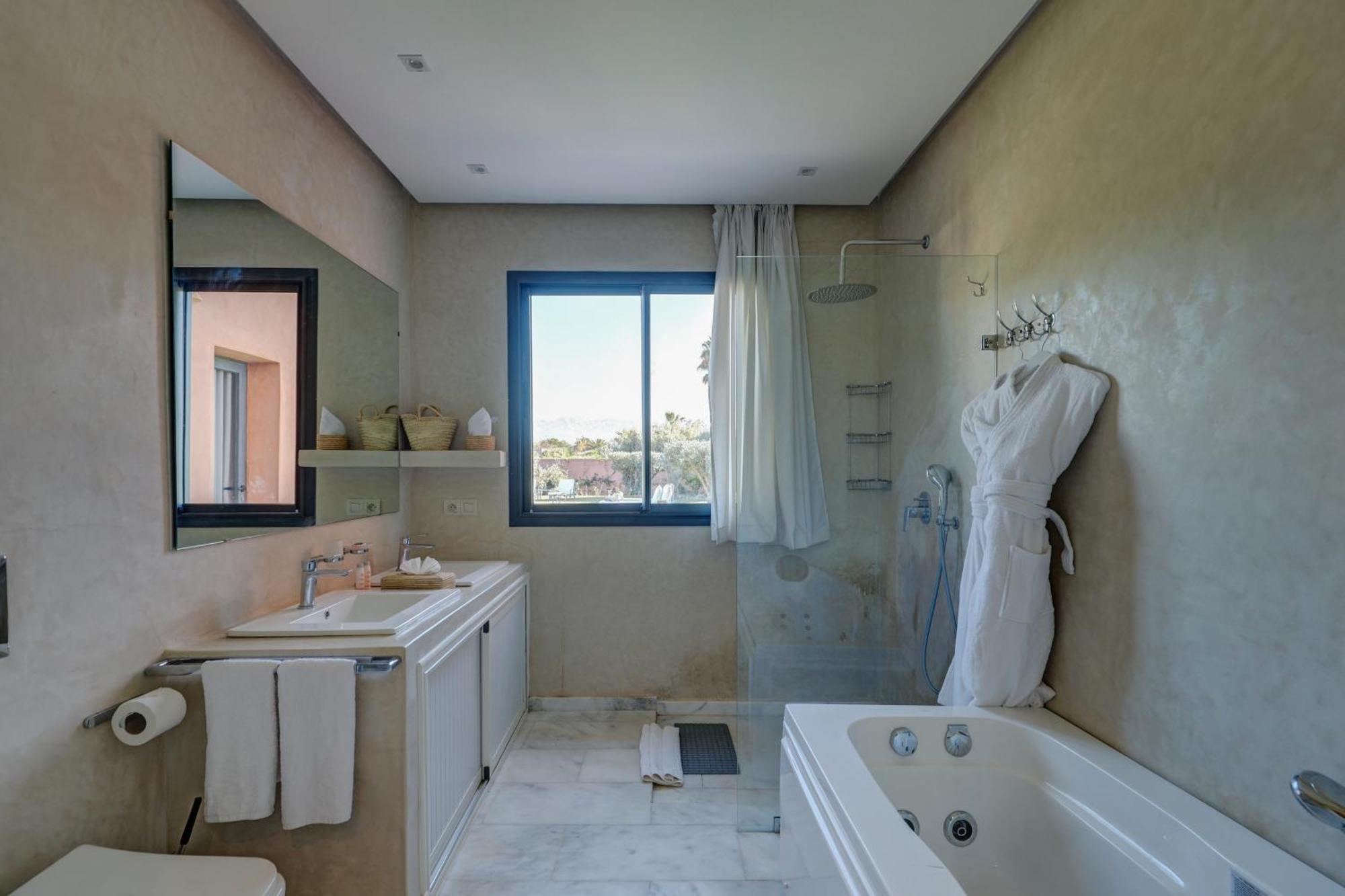 Les Roses By La Siredrah Hotel Ait Bou Zguia Екстериор снимка